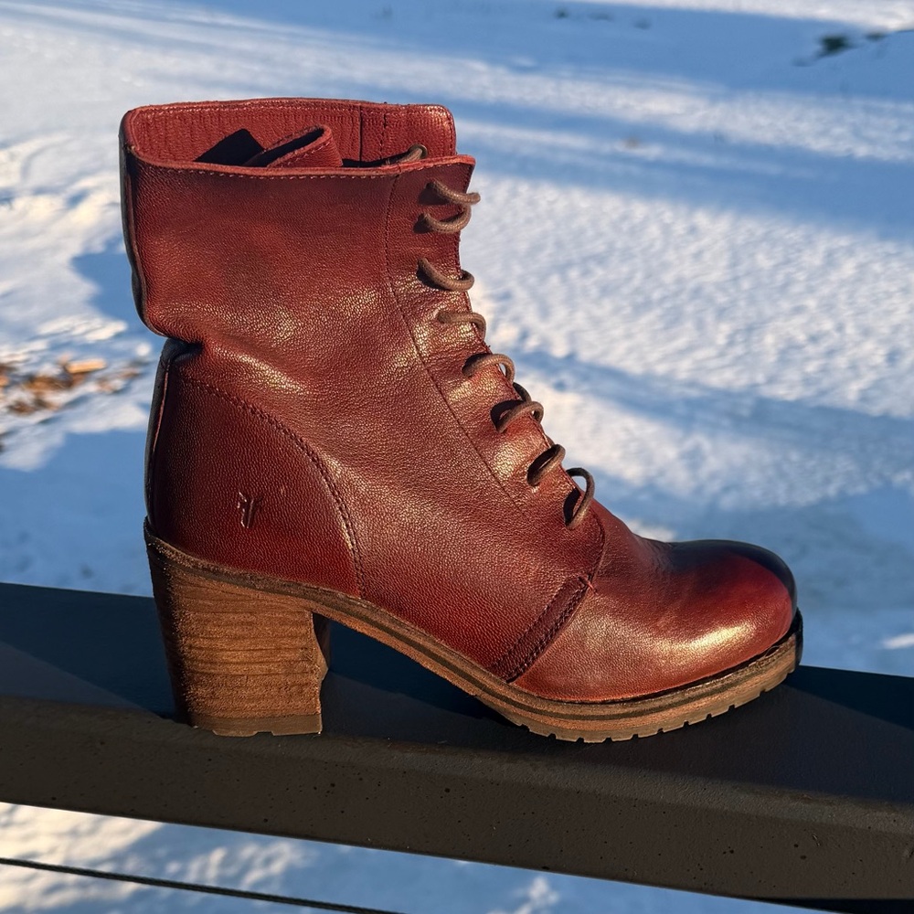 Frye Women's Lace Up Boots - Rich Brown